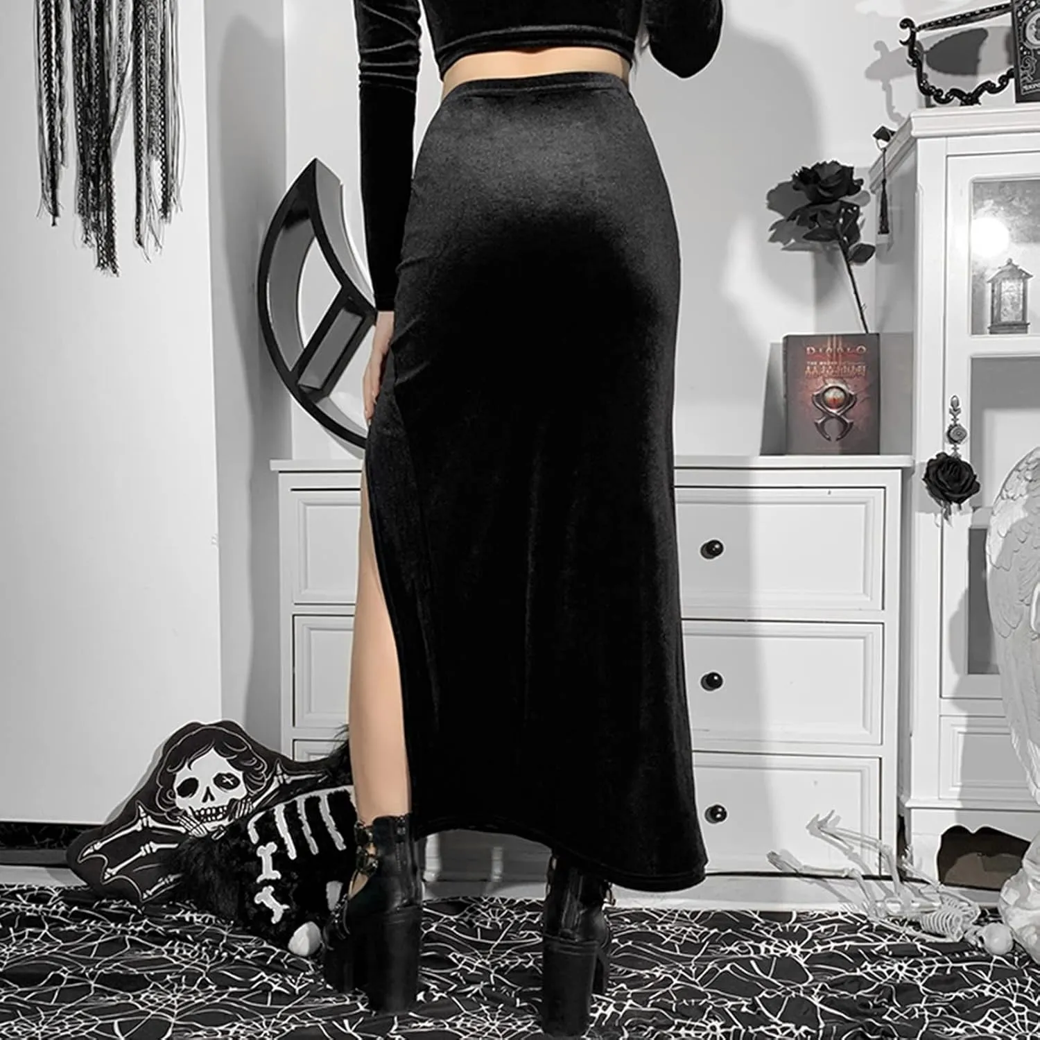 FEOYA Women Gothic Pleated Mini Skirt Punk High Waist A Line Skirt for Casual Party Cosplay