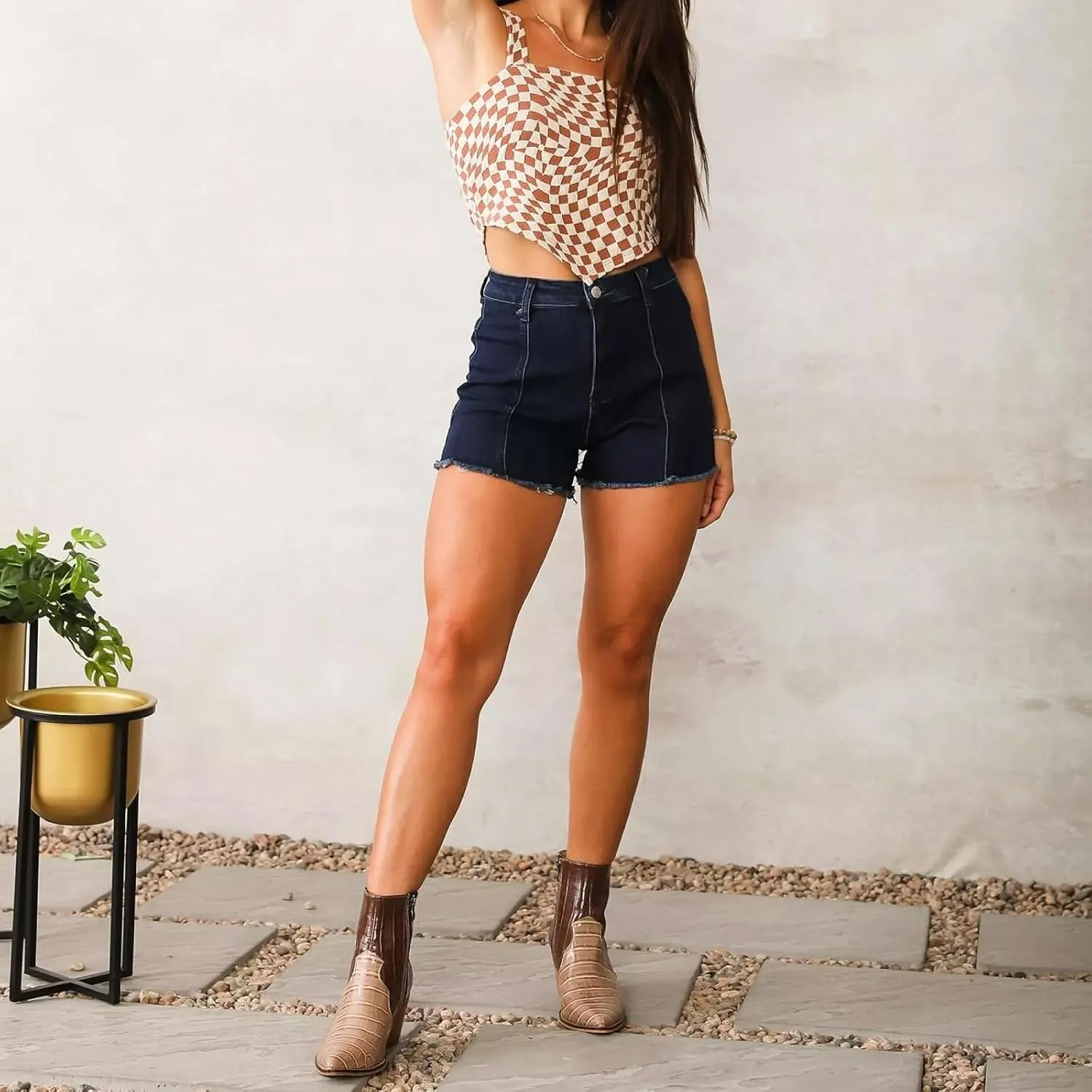 NUFIWI Women's Skinny Denim Shorts Star Pattern High Waist Raw Hem Jean Shorts Summer Hot Short Pants Trendy Streetwear