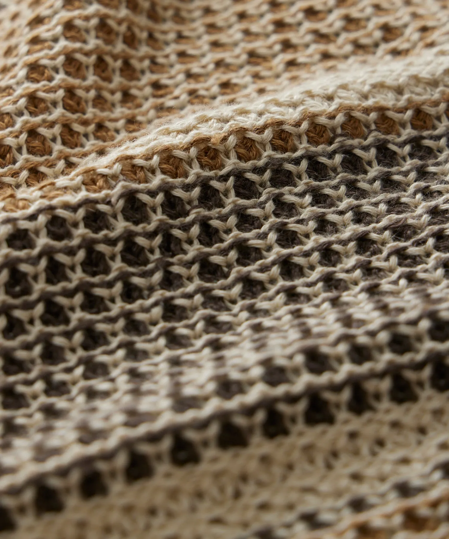 Textured Linen V-Neck Sweater in Pine Cone