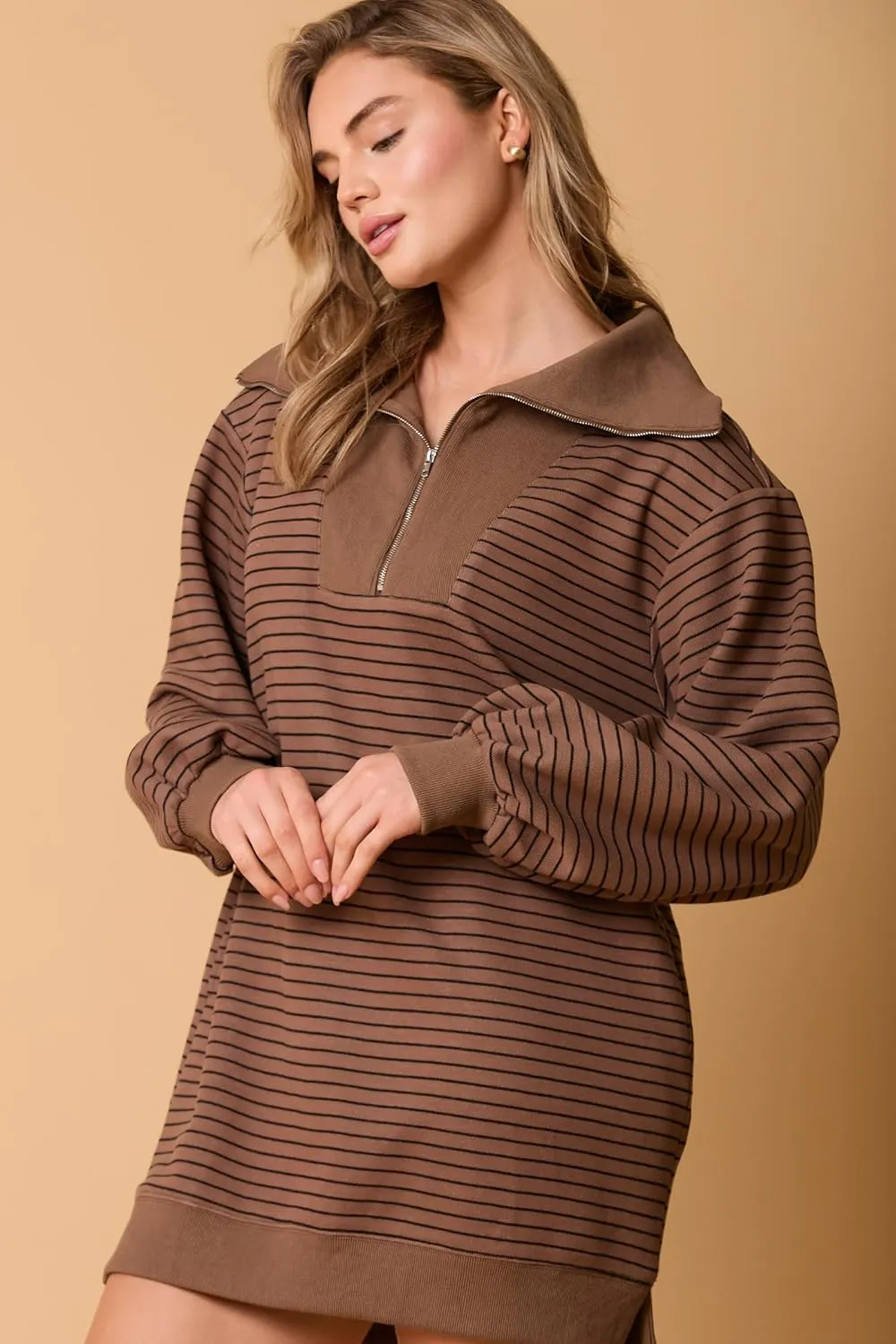 utcoco Women's Striped Oversized Sweatshirt Dress 1/4 Zip Long Sleeve Hoodie Pullover Mini Dress Fall Outfits 2024