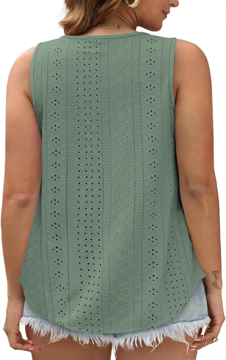VISLILY Womens-Plus-Size-Summer-Tank-Tops Scoop Neck Camisole Sleeveless T Shirts Flowy Eyelet Embroidery Tunics Tee XL-5XL